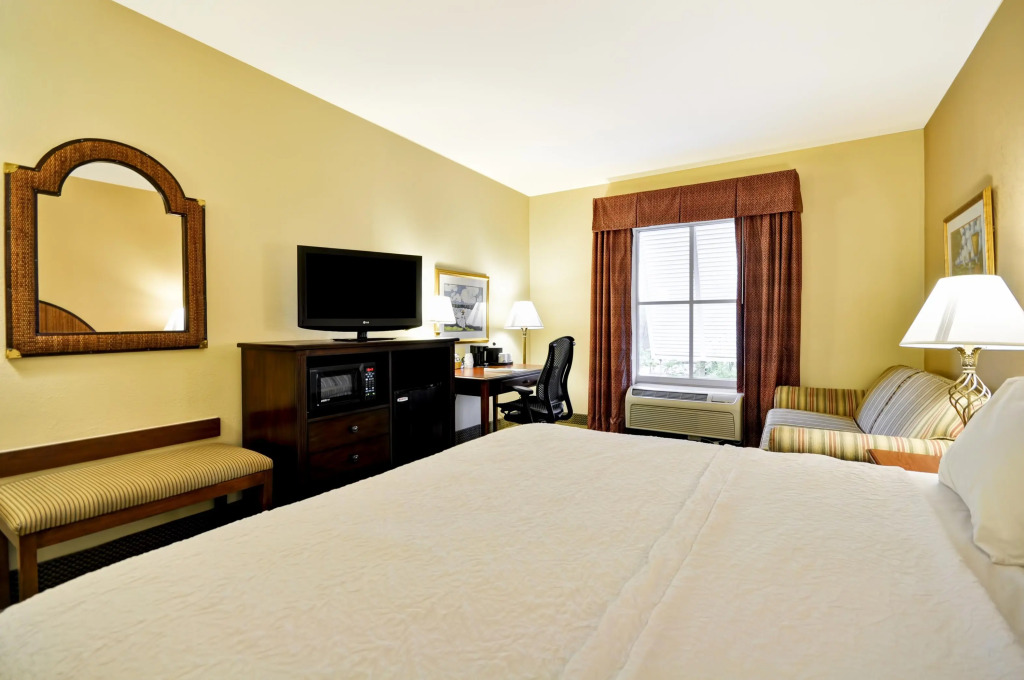 Hampton Inn & Suites Charleston-West Ashley