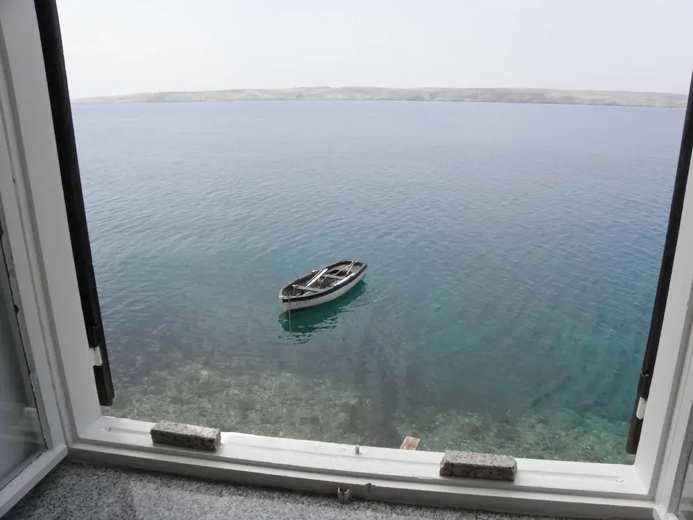 Neda - 5 m From sea - SA1