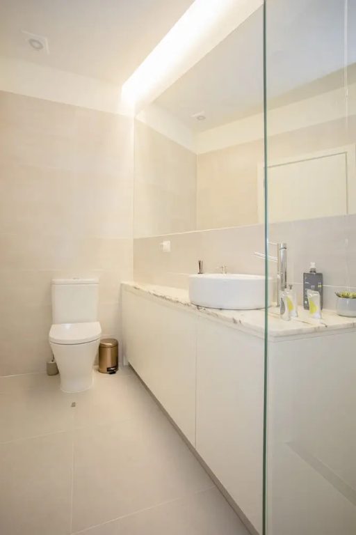Liiiving - Aliados Stone Apartment