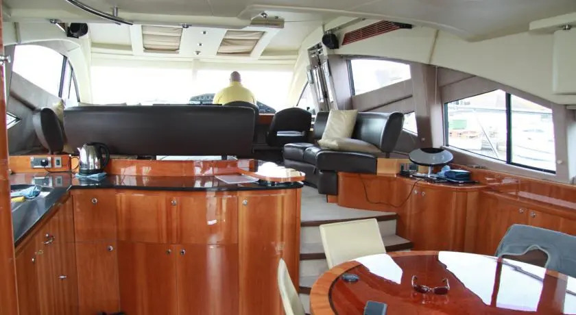 Sealine T60