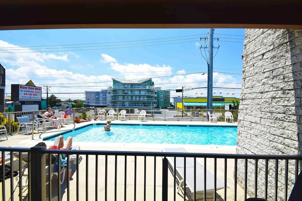 Jada 1A - 3 Br Condo