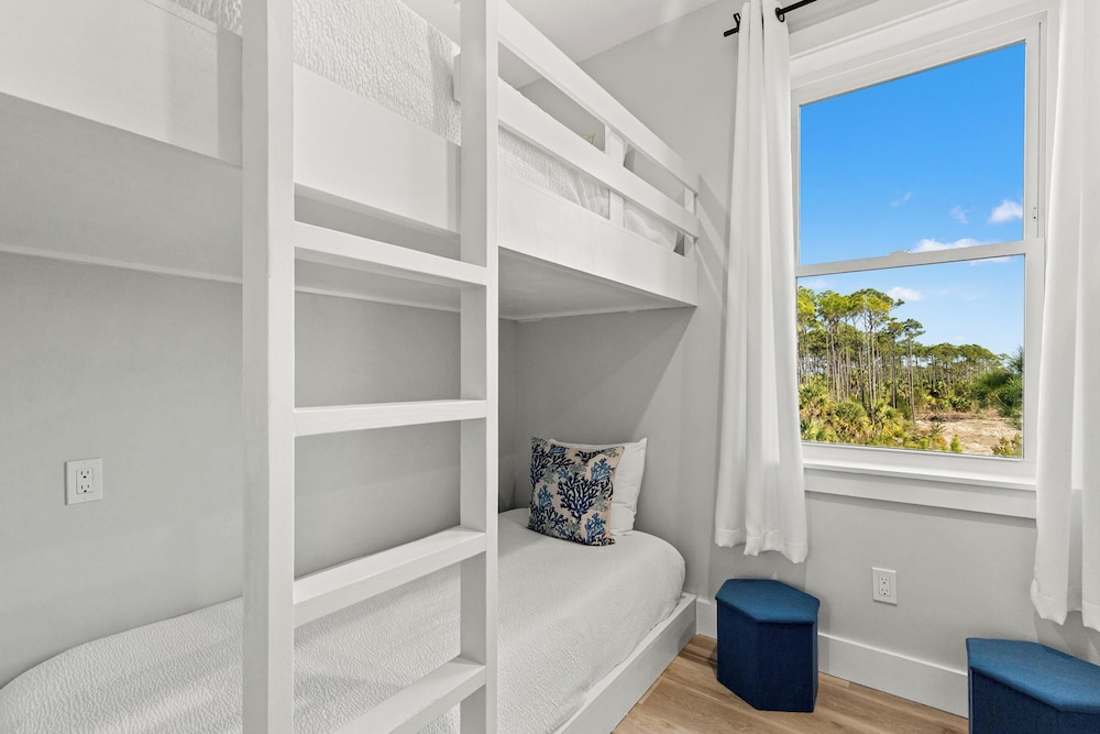 Pet Friendly Beach House - Bella View