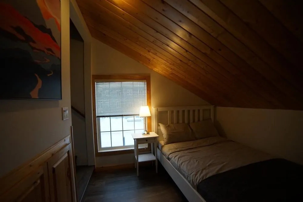 Yellowknife B&B