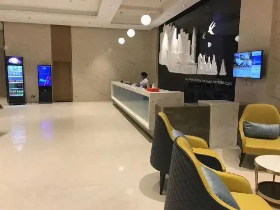 Yeste Hotel (Yulin Yudong New District Wentilu)