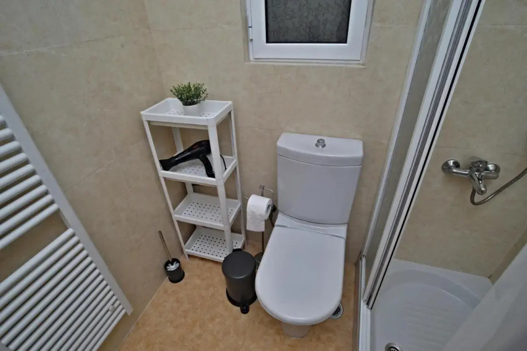 Charming Apartment near Athens Center and the Sea