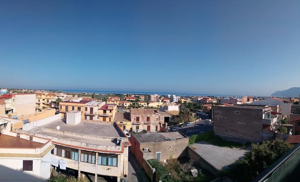 Etnic House Carini