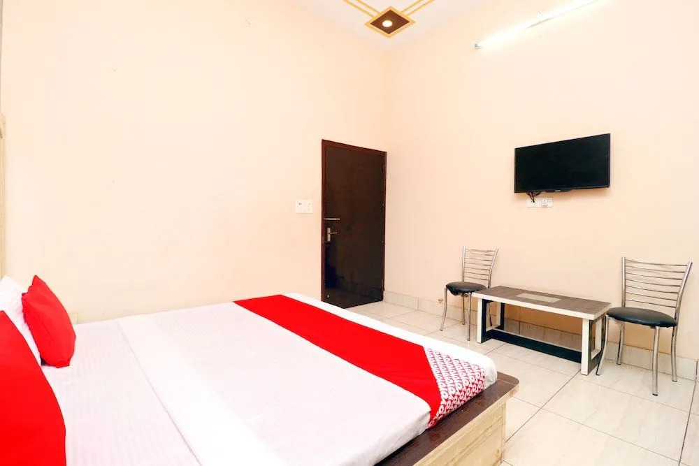 Hotel Pushp Vatika by OYO Rooms