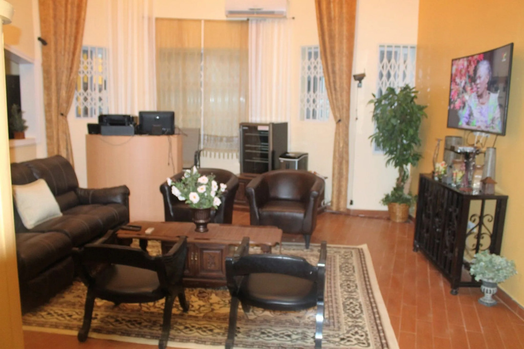 Home Away Suites