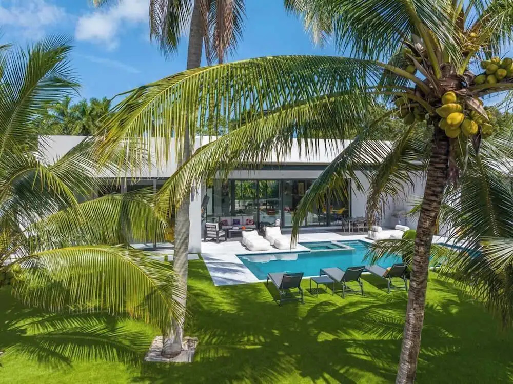 Villa Pesara by Rove Travel Luxury Riverfront