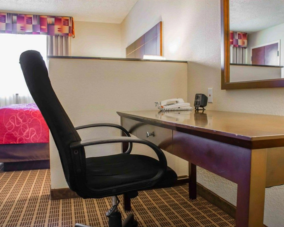 Comfort Suites Huntsville MidCity District at Research Park