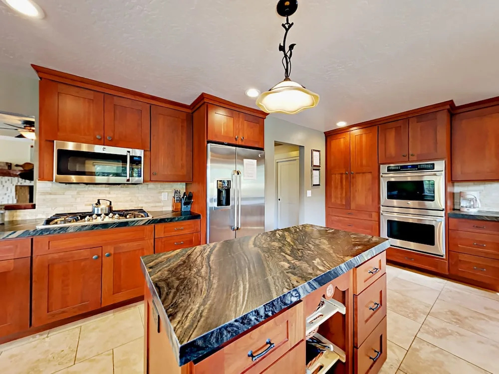1337 Wildwood Ave Home