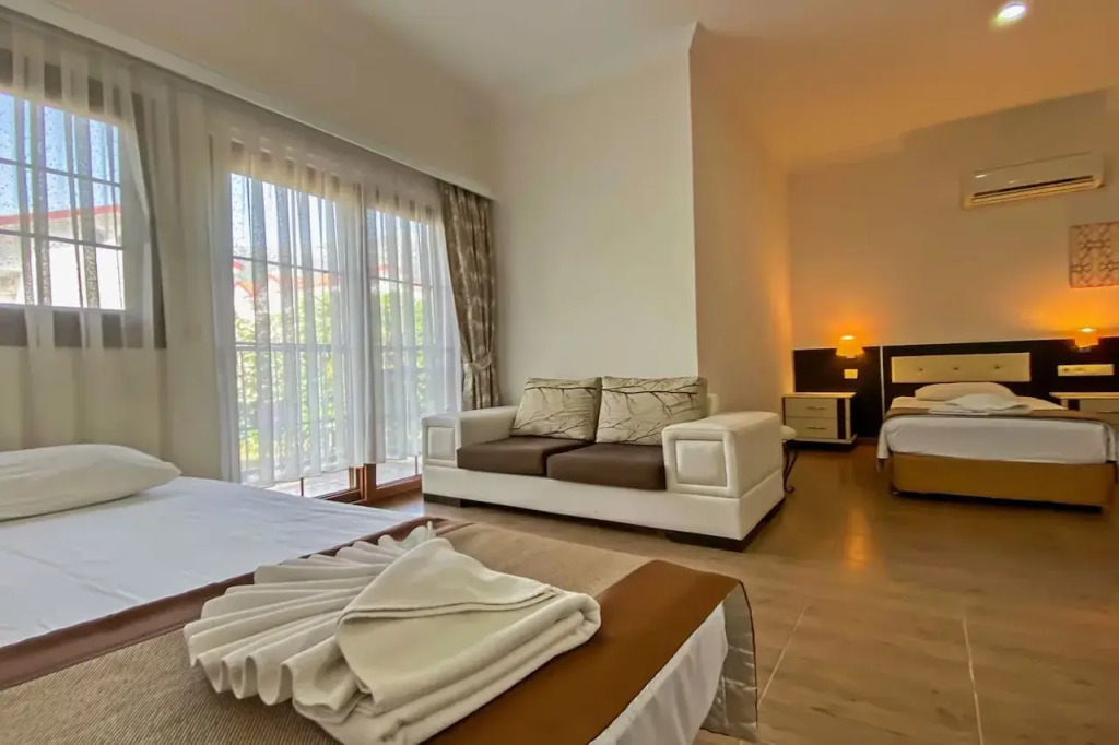 Zehra Hotel