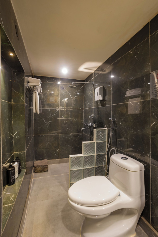 ELIVAAS Zephyr Sierra 2-BHK Hillside
