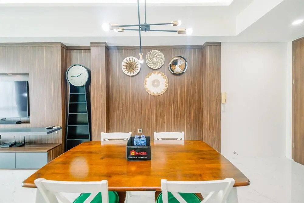 Stunning And Strategic 2Br Kemang Village Apartment
