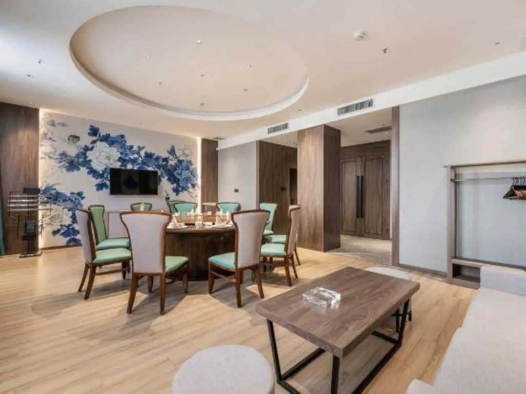 Yulin Polentino Hotel (Railway Station Branch)