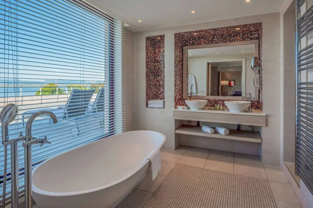 Hotel Évian-les-Bains by Leonardo Hotels