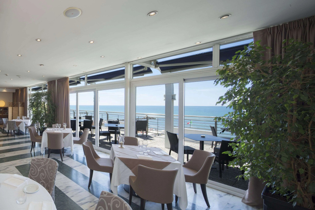 Hotel Excelsior
