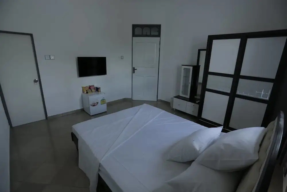 Ungoofaar Inn