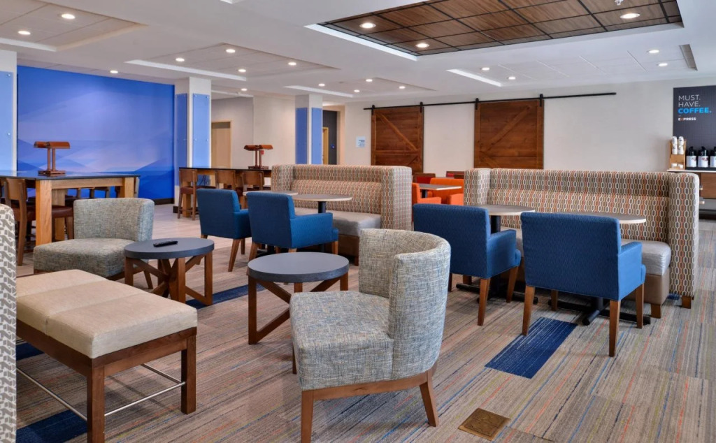 Holiday Inn Express Hotel & Suites Cincinnati - Mason by IHG