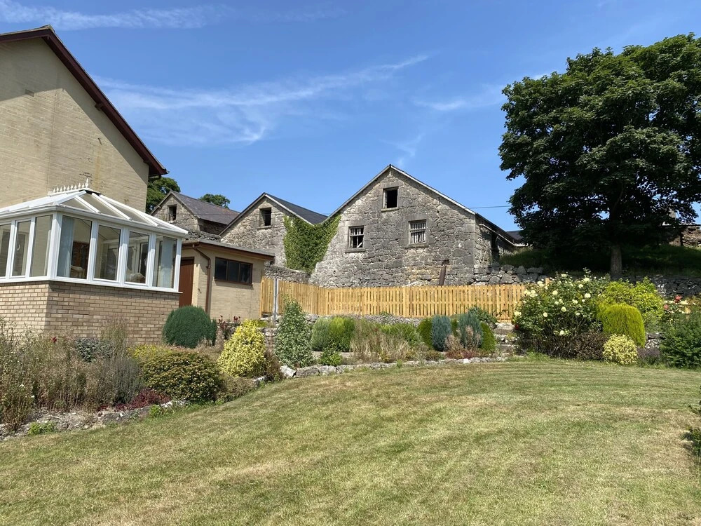 Massive Enclosed Garden & Stunning Views, St Asaph