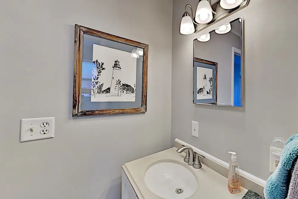 Steps To Beach! Sparkling , Fenced Backyard 2 Bedroom Duplex