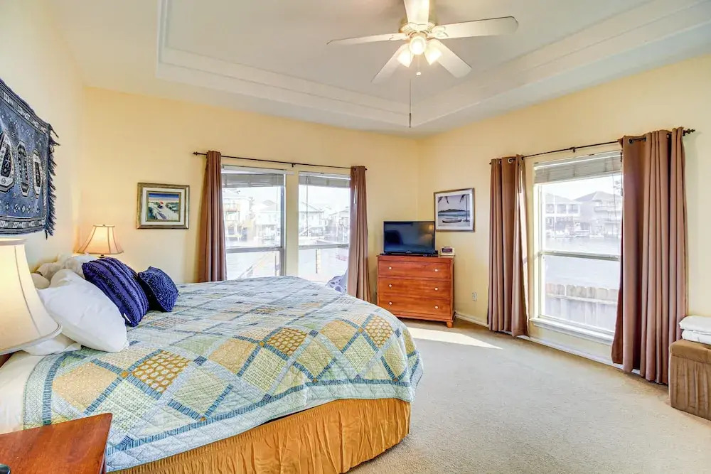 Snowbird Getaway: Waterfront Home, 1 Mi to Beach