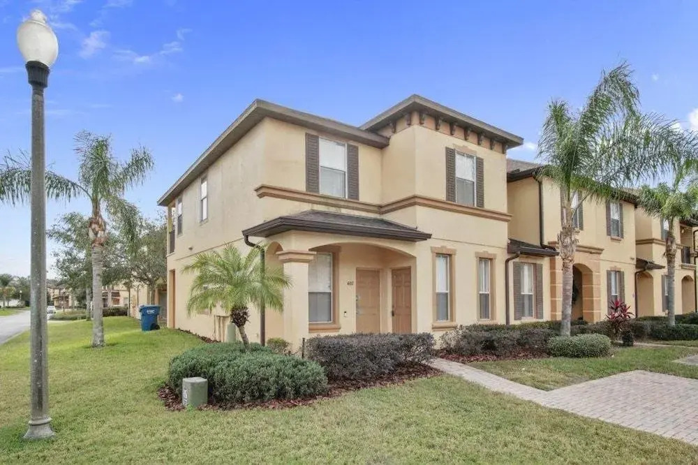 Aladdin's Palace - 4 Br townhouse by RedAwning