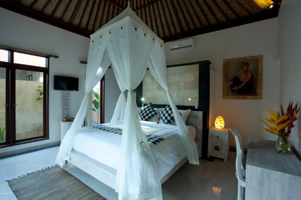 Segening Villa