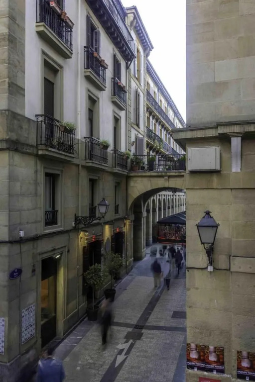 SanSebastianForYou  Izarre Apartment