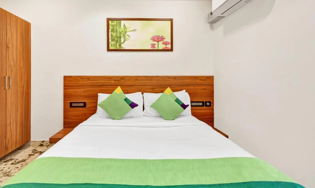 Itsy Hotels ShreyS Inn Mallandur Road