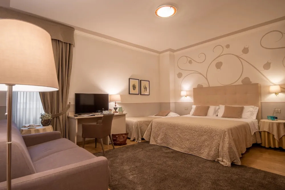 Hotel Ambasciatori