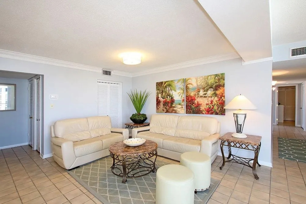 Shoreline 2111 Condo by RedAwning