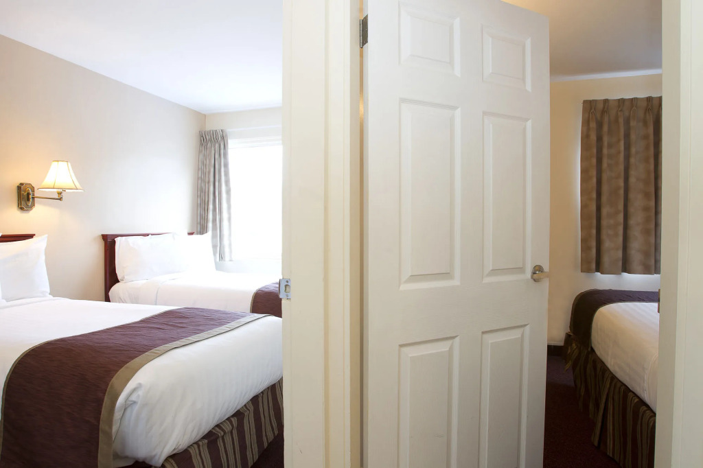 Scotts Inn & Suites