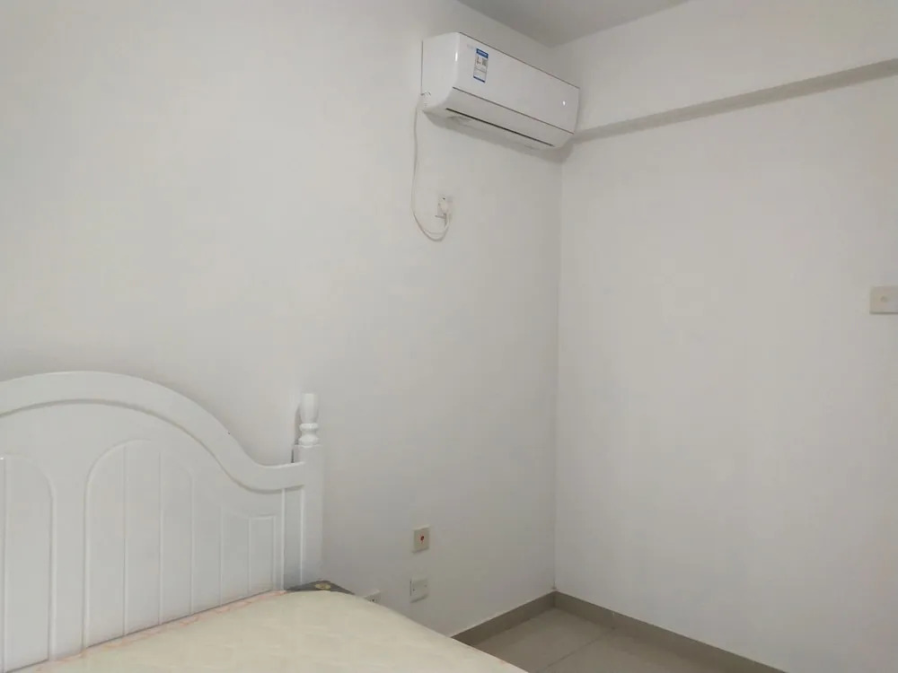 Gemmed Apartment