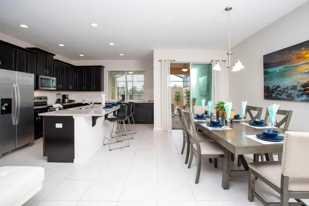 Family Friendly Four Bedroom w Pool Solararesort 1517