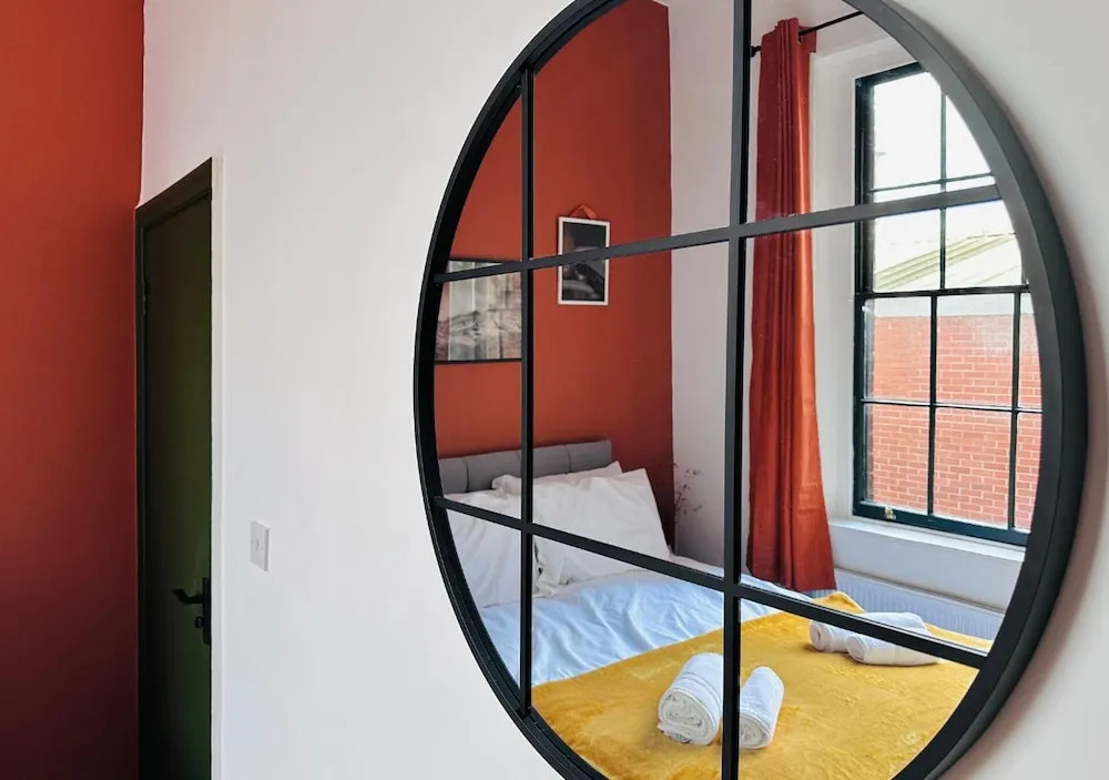The Jewel Box Birmingham City Apartment