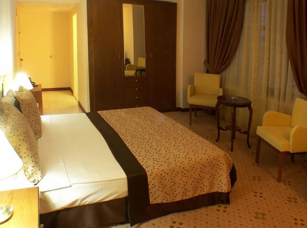 Gabrali Hotel