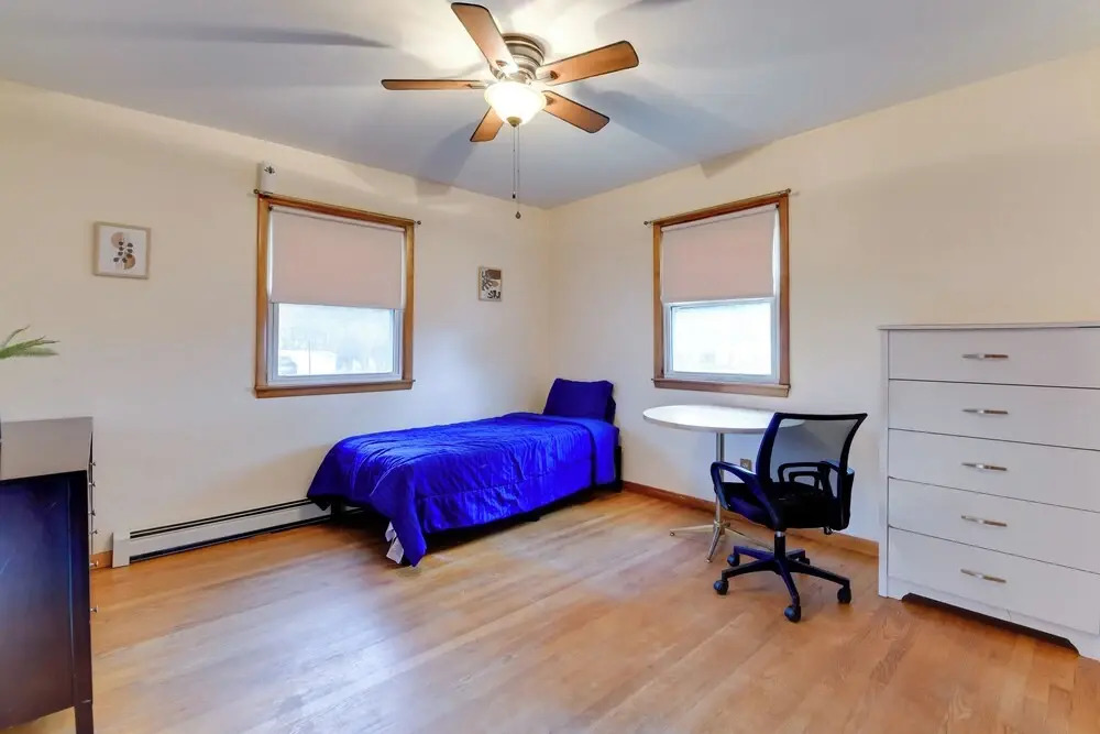15 Mi to Cochran's Ski Area: Cozy Home w/ Yard!