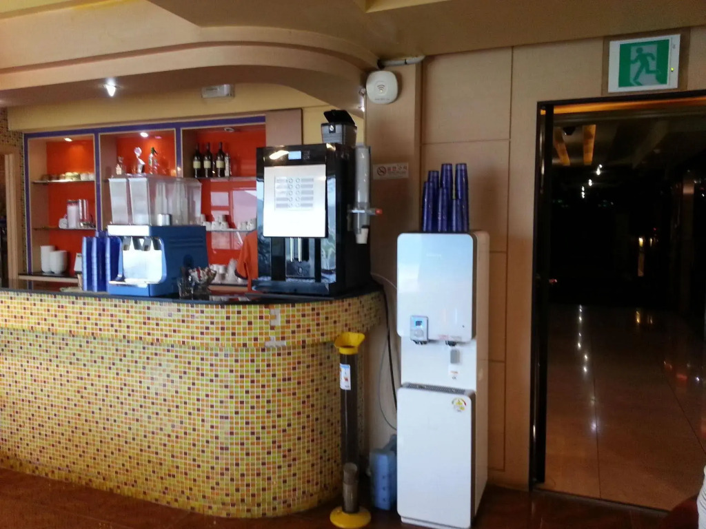 World Tourist Hotel