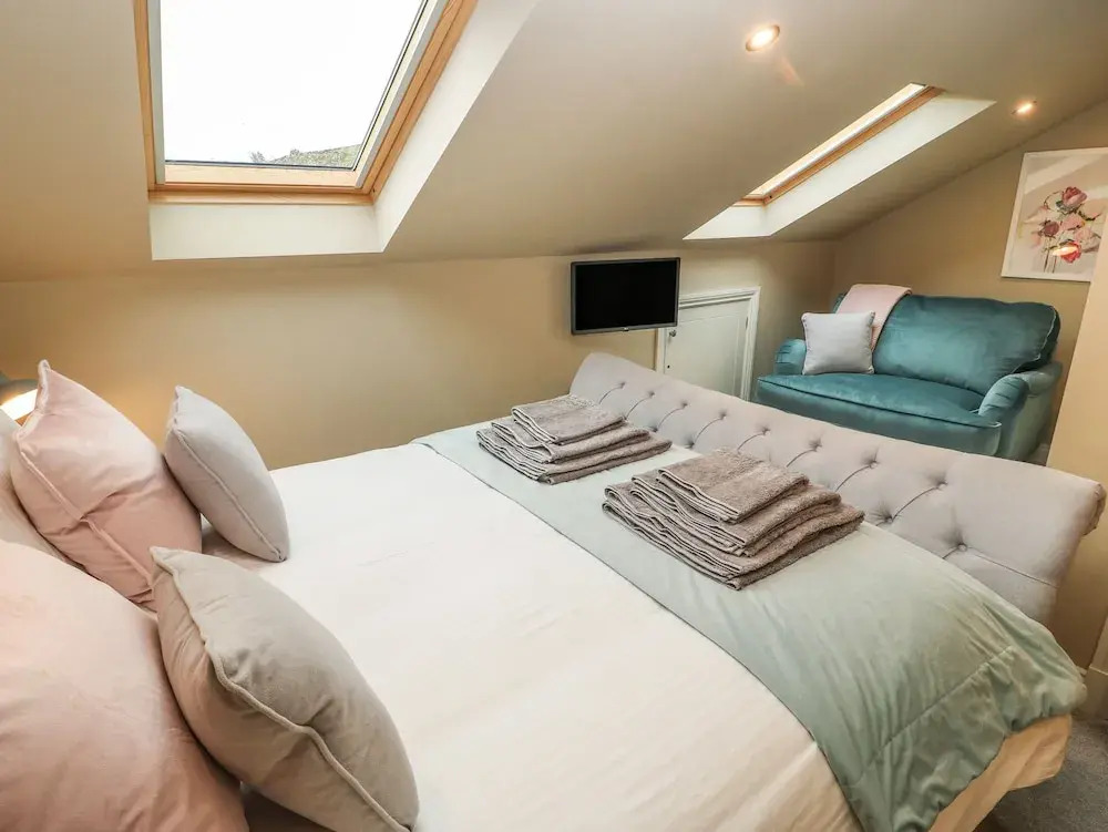 1 Stansfield Mews