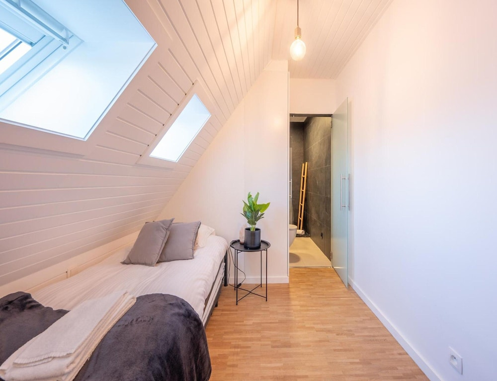 3-bedroom Sunny Apartment in Knokke
