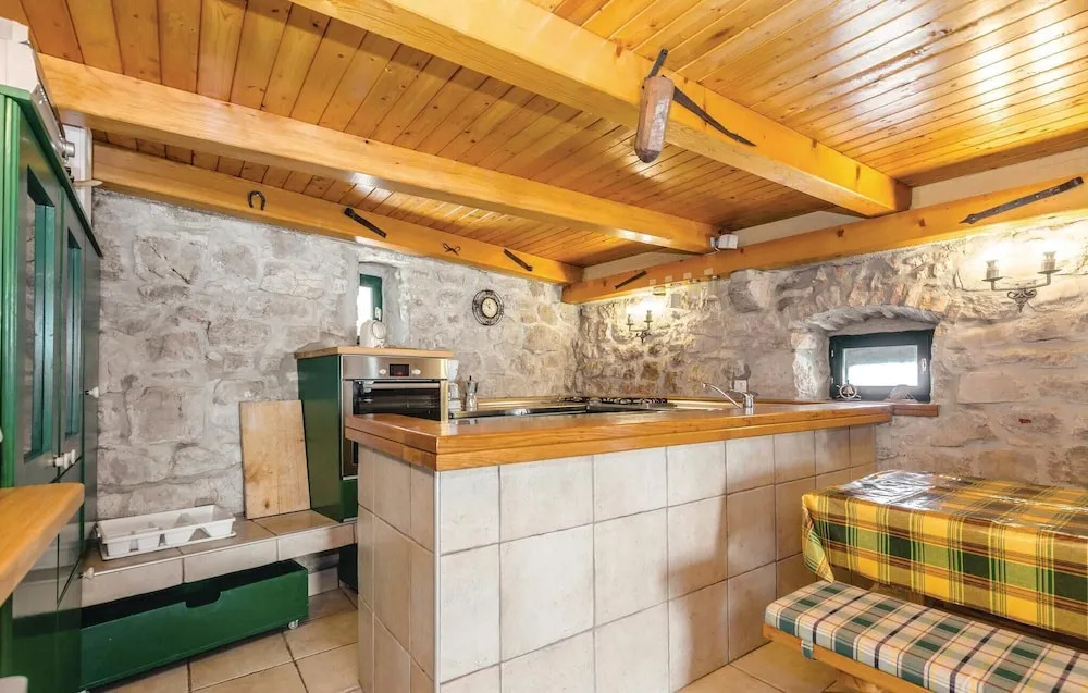 Amazing Home in Crikvenica With Wifi and 3 Bedrooms