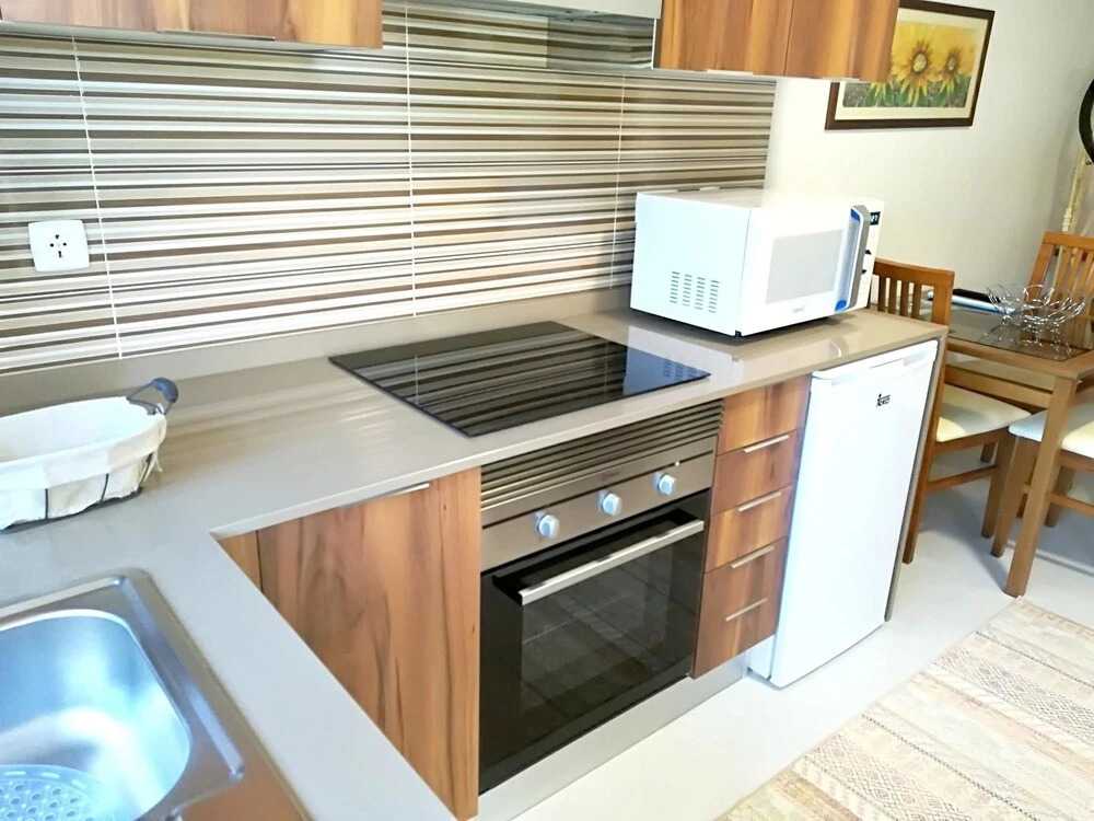 House With 2 Bedrooms in Sesimbra, With Wonderful Mountain View, Enclo
