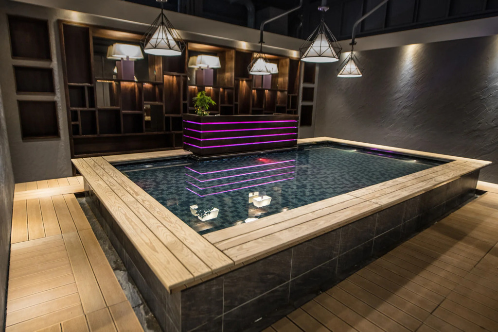 SIX FUKUN HOTEL