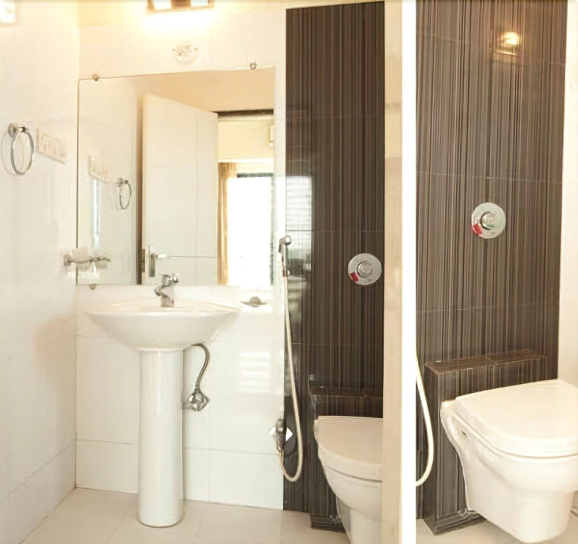 Astute Apartments - Yayati