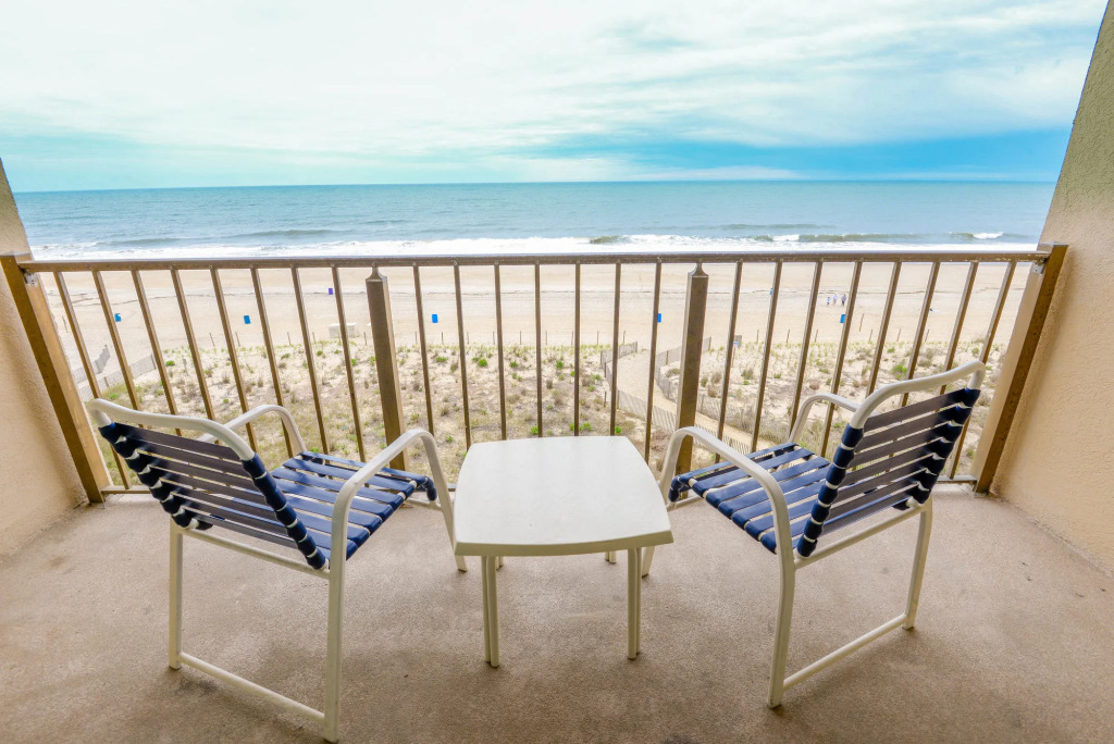 Marigot Beach Suites