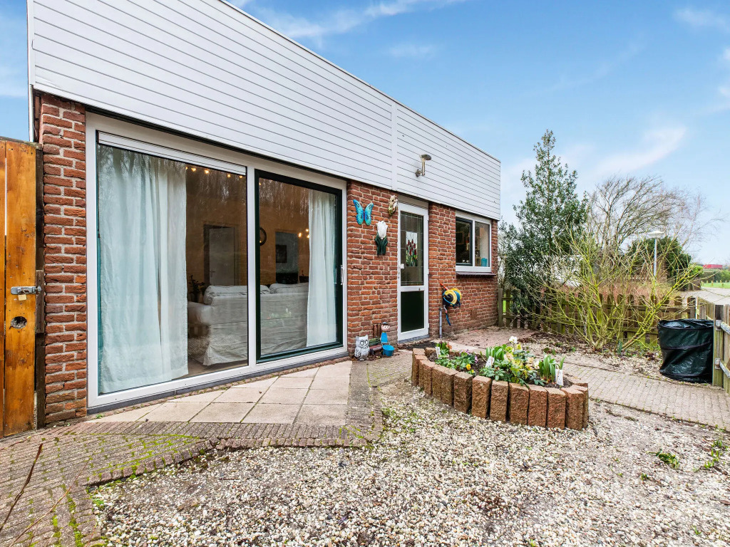 Holiday Home in Noordwijkerhout near Lake