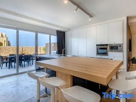 Hygge - 4 bedrooms (sleeps 8+2 kids) Xaghra village