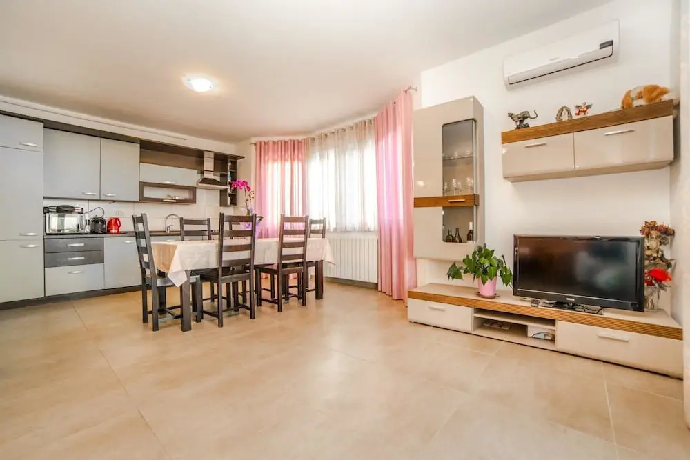 Villa Lucija