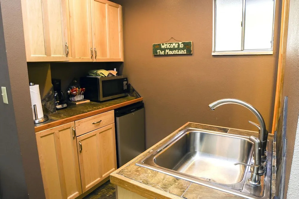 Fawn Valley Inn: 256